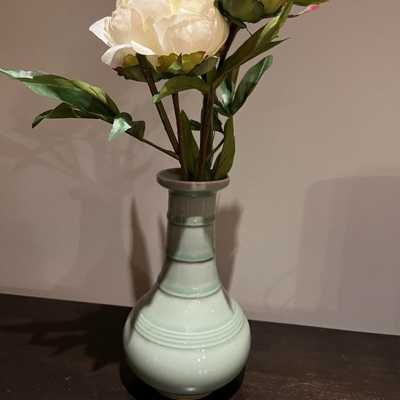 Late 20th Century Chinese Zhongguo Longquan Celedon Bottle Vase - Picture 2 of 6